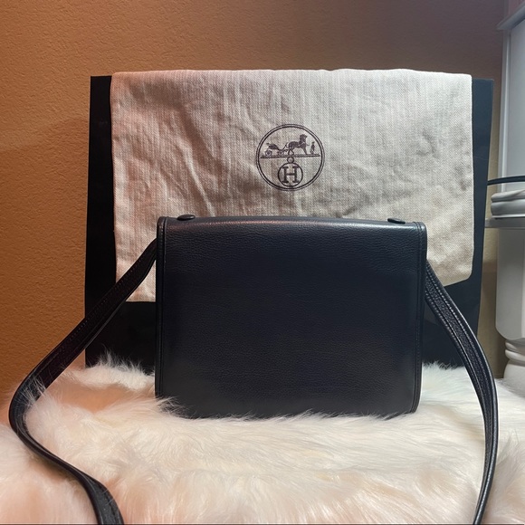 Auth Hermes carryall crossbody flap bag - Picture 3 of 17